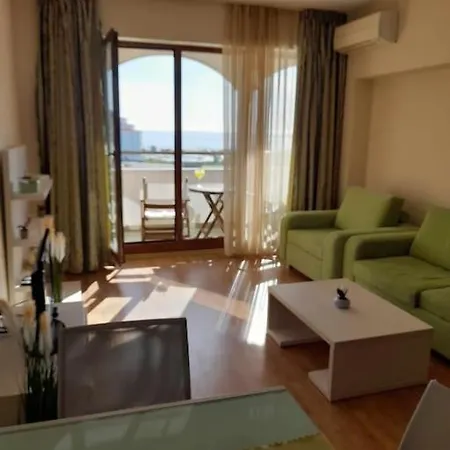 Sunrise 2 Bedrooms *