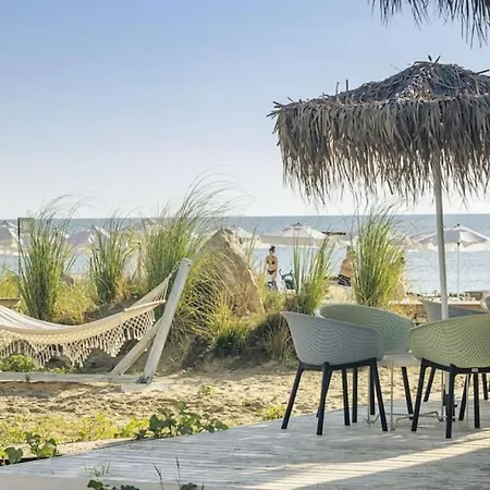 Sunrise 2 Bedrooms Apartment *
