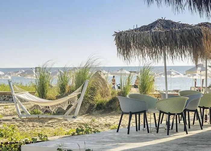 Sunrise 2 Bedrooms Apartment *