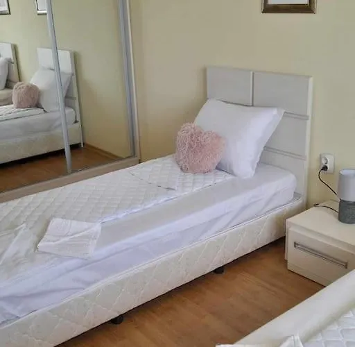 Sunrise 2 Bedrooms Apartment *