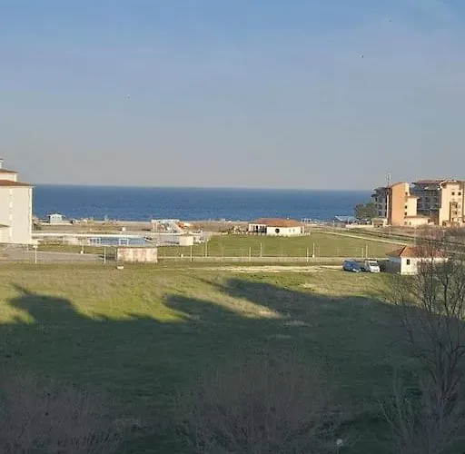 Sunrise 2 Bedrooms Apartment